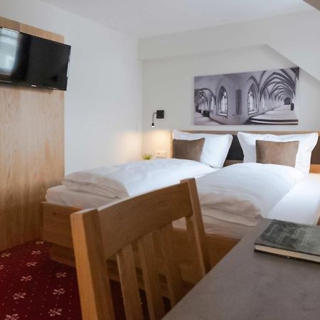 Klostergasthof Heidenheim - Hotel Garni المظهر الخارجي الصورة
