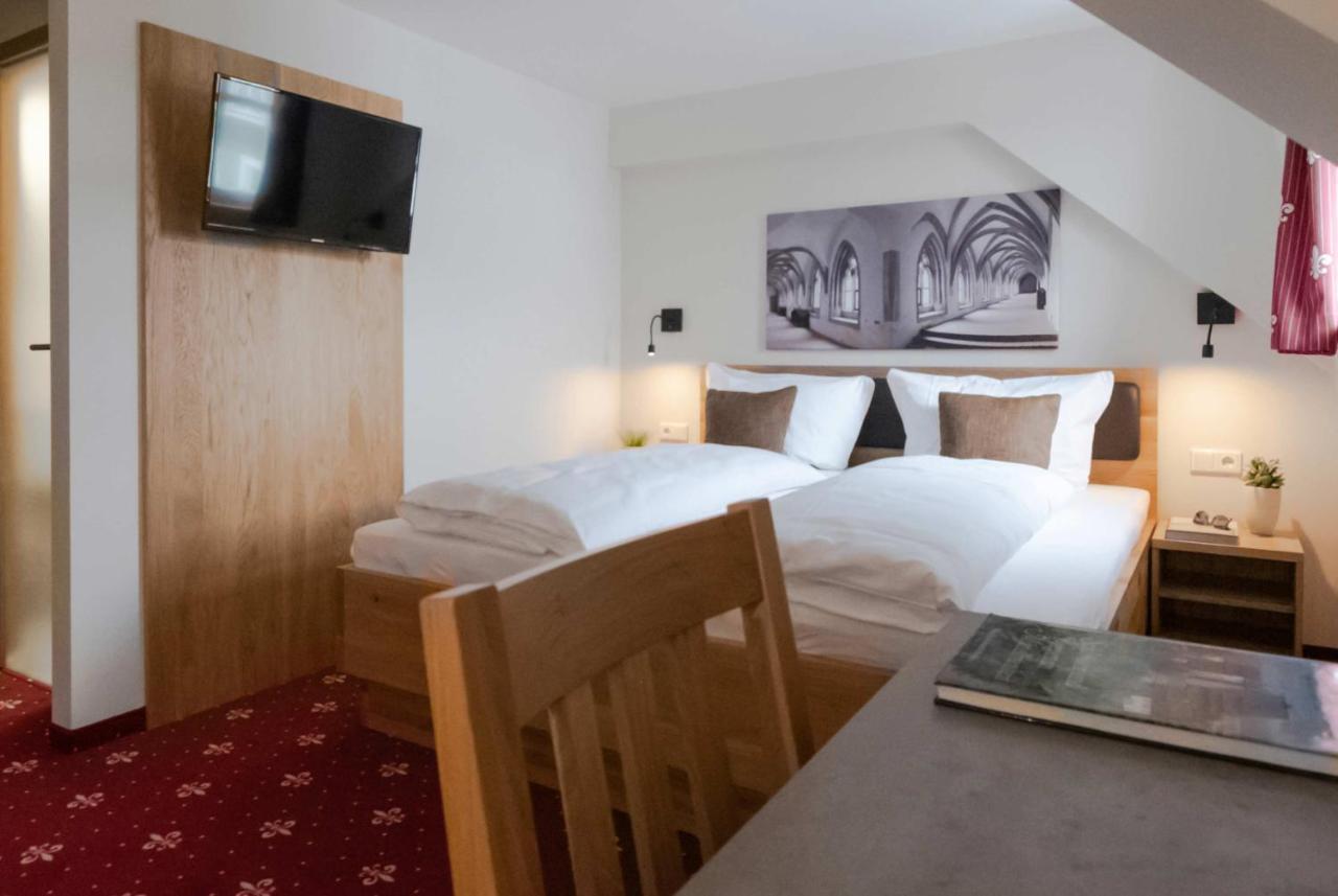 Klostergasthof Heidenheim - Hotel Garni المظهر الخارجي الصورة