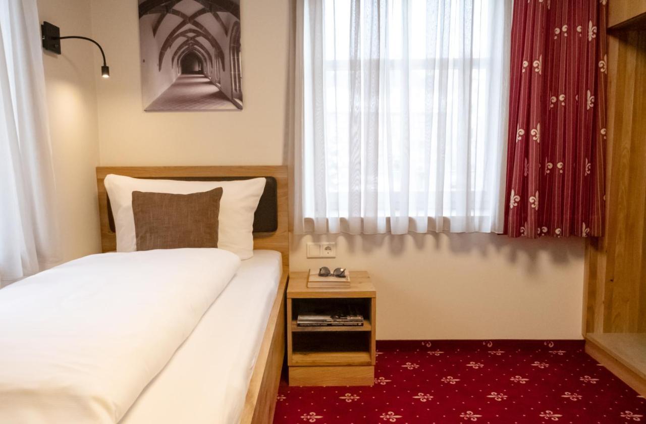 Klostergasthof Heidenheim - Hotel Garni المظهر الخارجي الصورة